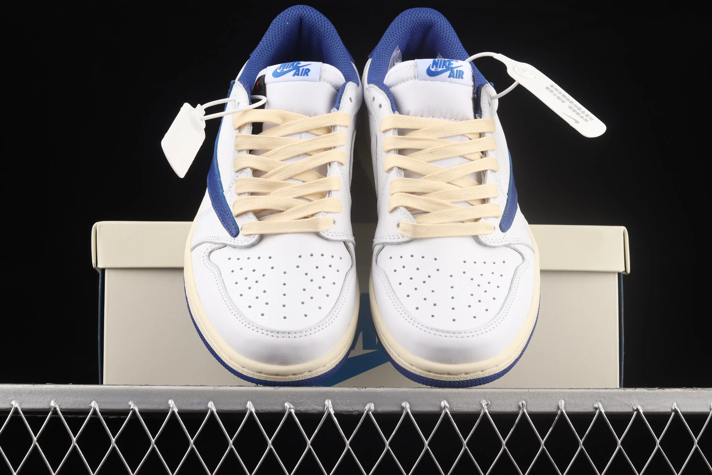 All categories Air Jordan Jordan series basketball shoes Air Jordan 1 Low Travis Scott x Air Jordan 1 Low AJ1 Joe 1 white and blue inverted low-top cultural sneakers DM9868-218